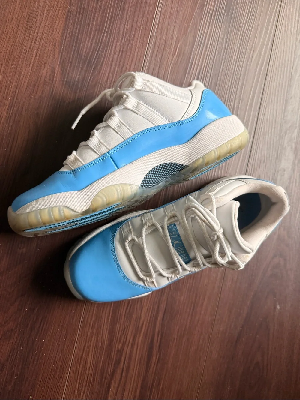 Jordan Kids Blue and Cream Low-Top Sneakers